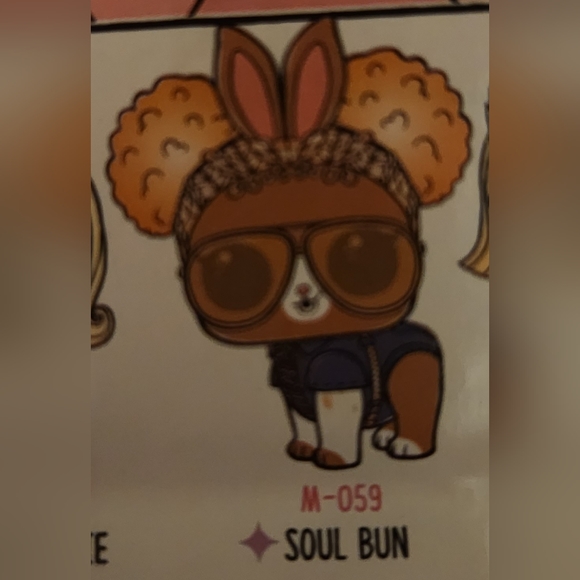 LOL Surprise Dolls Makeover Series Fuzzy Pets Soul Bun - Picture 4 of 4